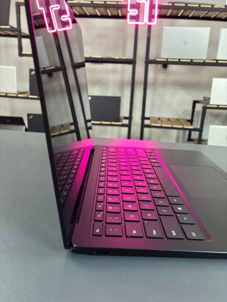 لپ تاپ Microsoft Surface Laptop 4