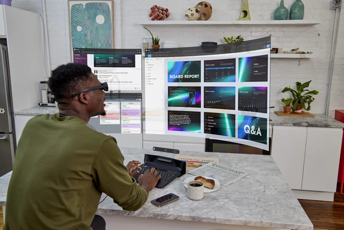 spacetop screens 1 100941483 large 11zon اولین لپ تاپ بدون صفحه نمایشگر | یک لپ تاپ نوآورانه